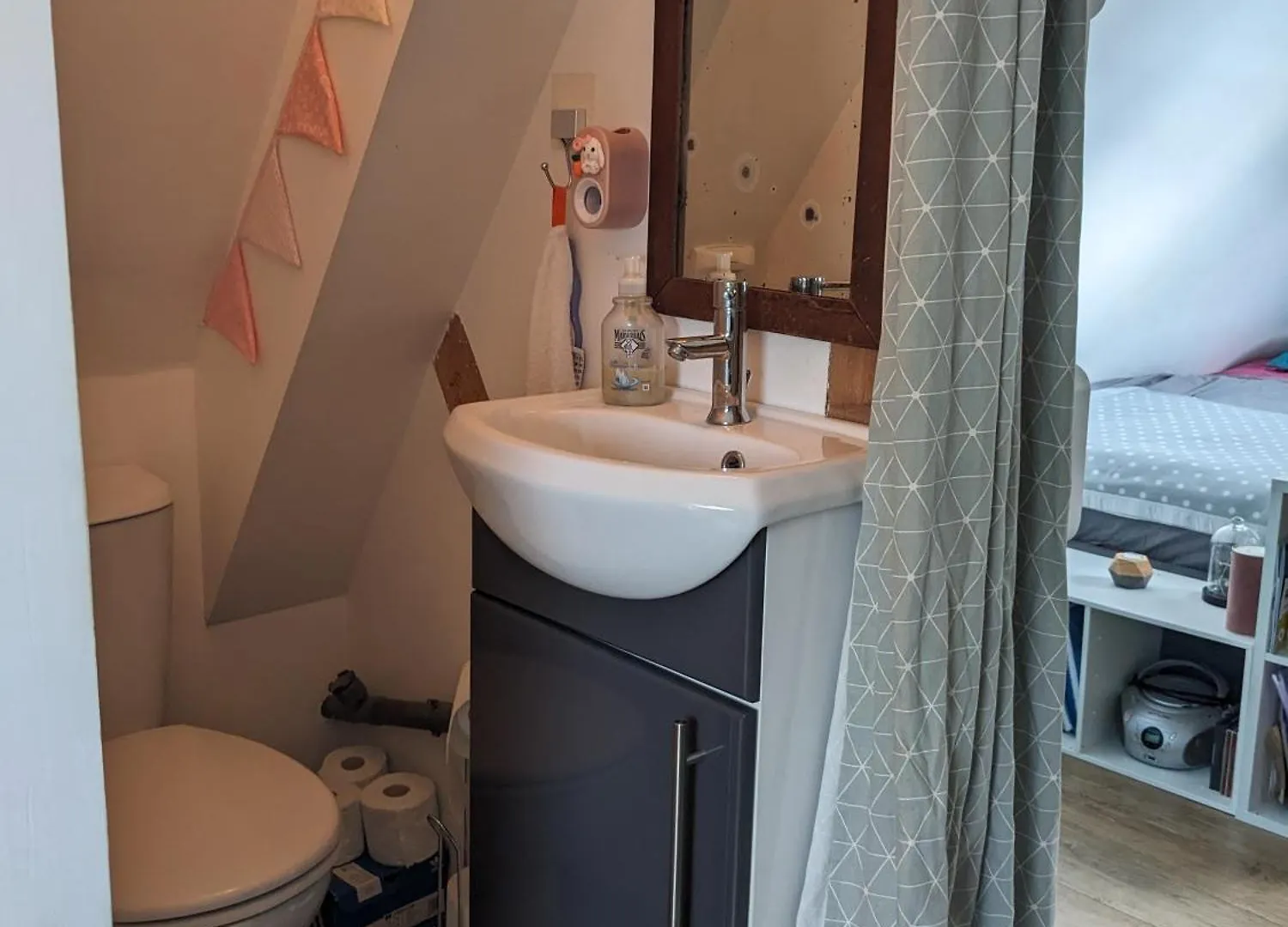 Apartmán Chambre 2Eme Etage Avec Bureau, Wc Et Lavabo Prive, Au Calme En Impasse, Bourg 300M Et Bras De Mer 1Km! Crach Ubytování v soukromí